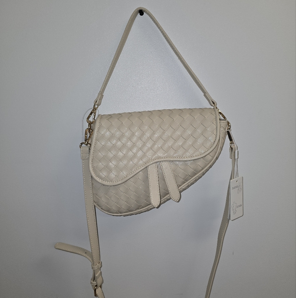 Elegant Cream Woven Shoulder Bag